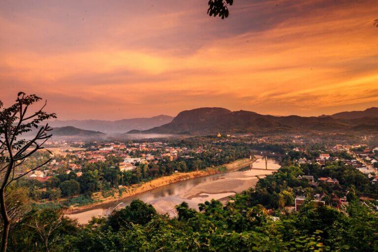 Pourquoi visiter la ville de Luang Prabang : un guide culturel et historique