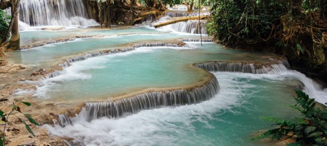 Découvrez les cascades de Kuang Si à Luang Prabang au Laos Découvrez les cascades de Kuang Si à Luang Prabang au Laos