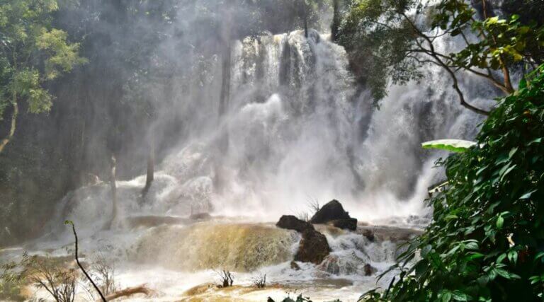 La saison des pluies au Laos: une période de renouveau pour le pays